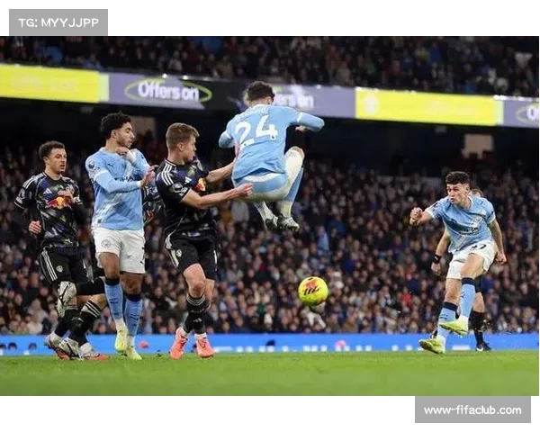 利兹联近5次对阵曼城全败 本赛季客场2比3惜败 利兹联近5次对阵曼城全败 本赛季客场2比3惜败